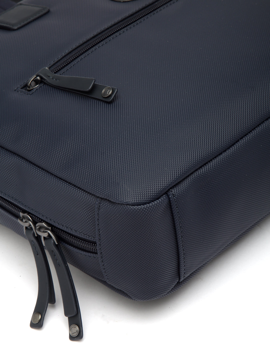 Delsey Paris Lepic satchel laptop business bag in Navy