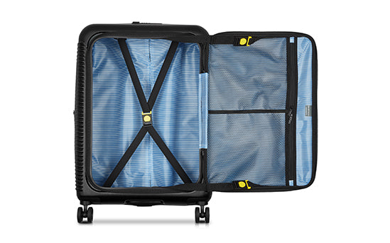 A FRONT OPENING AND A HARD-WEARING INTERIOR