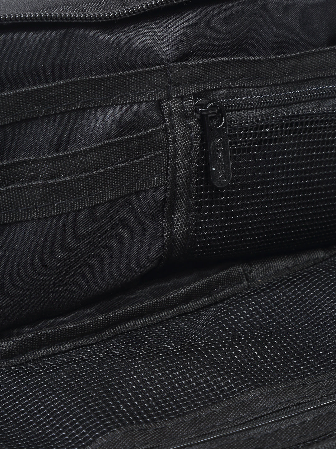 Delsey Paris TN Organised Belt Bag Travel Waist Pack in Black- interior in detail