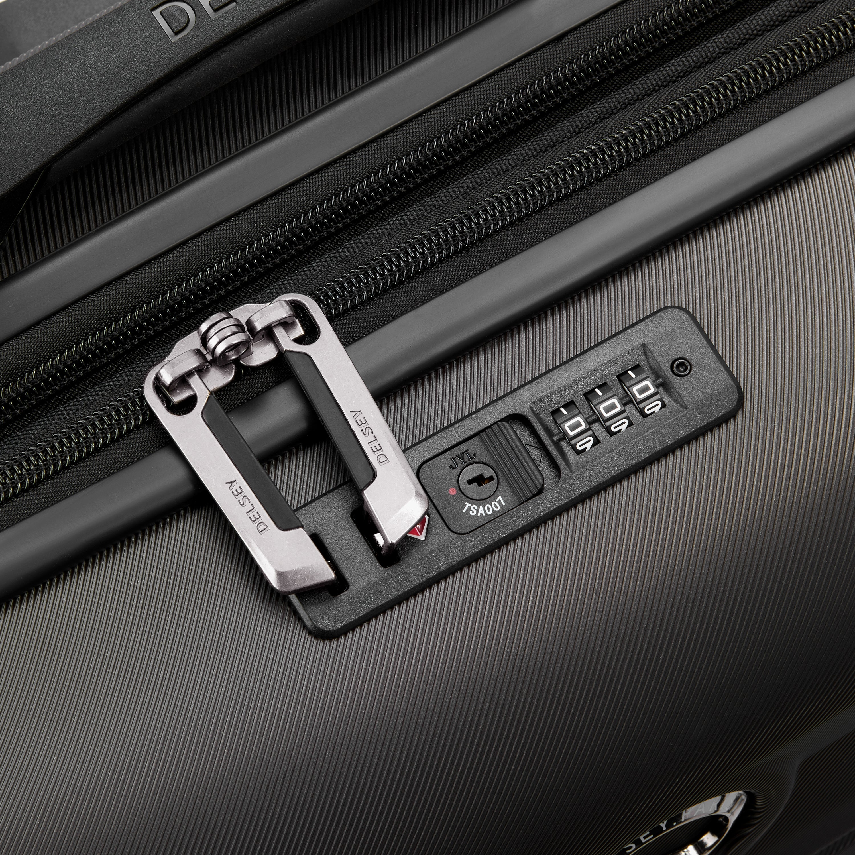 Delsey Paris AIR ARMOUR - Carry-On - S Expandable (56cm)