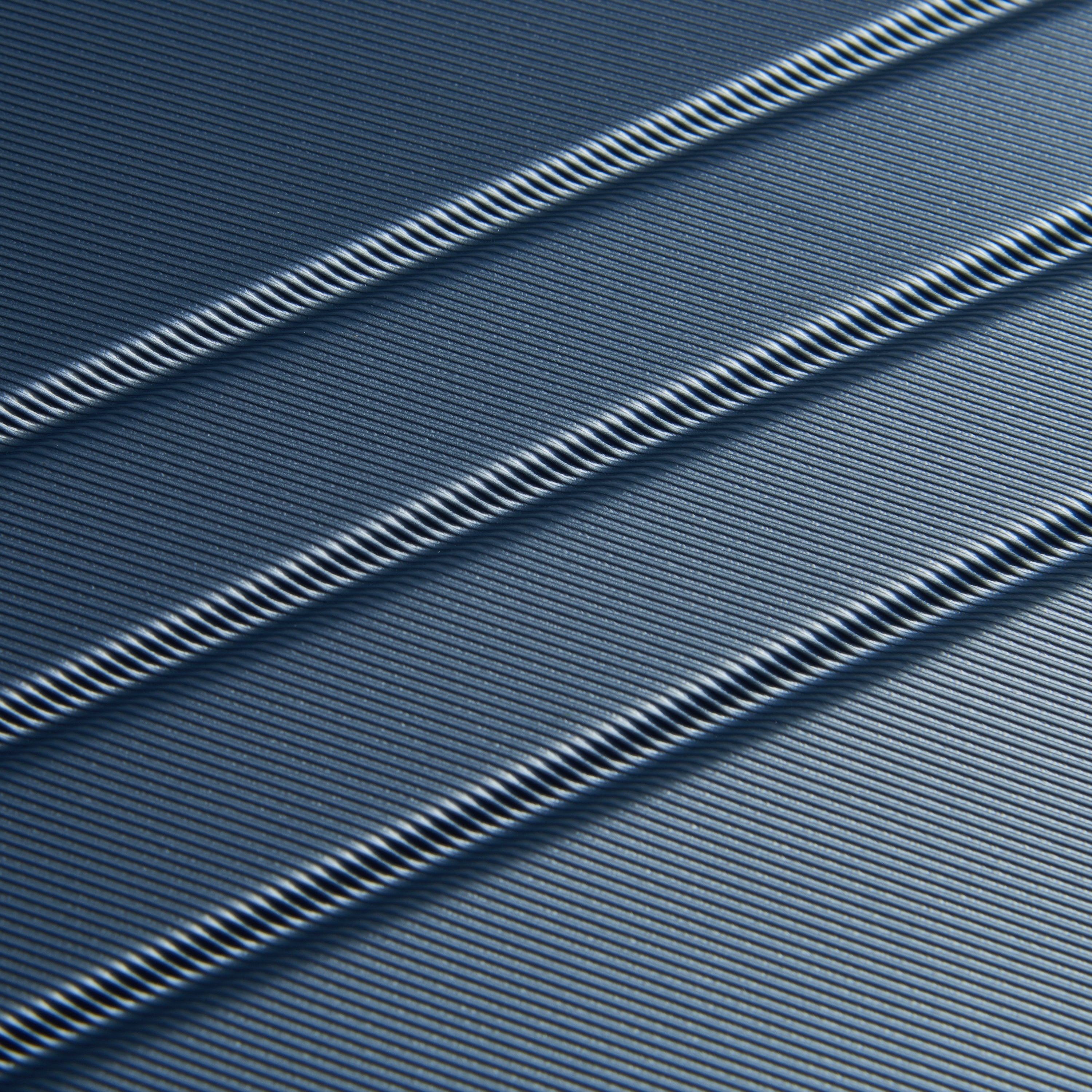 Delsey Paris Allure check-in suitcase L 75cm in Navy