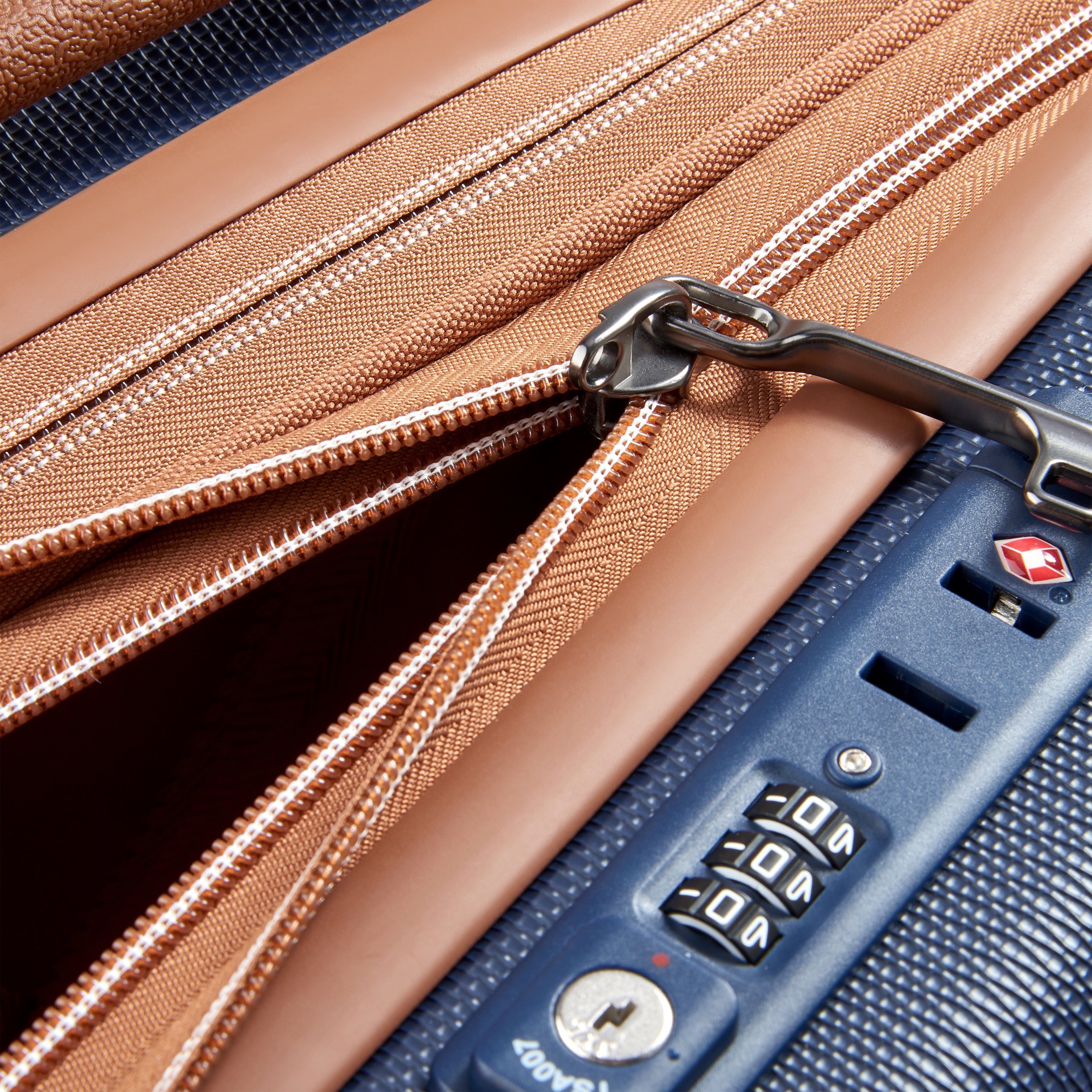 Delsey Paris Chatelet Air 2.0 cabin suitcase S expandable business 55cm in Blue