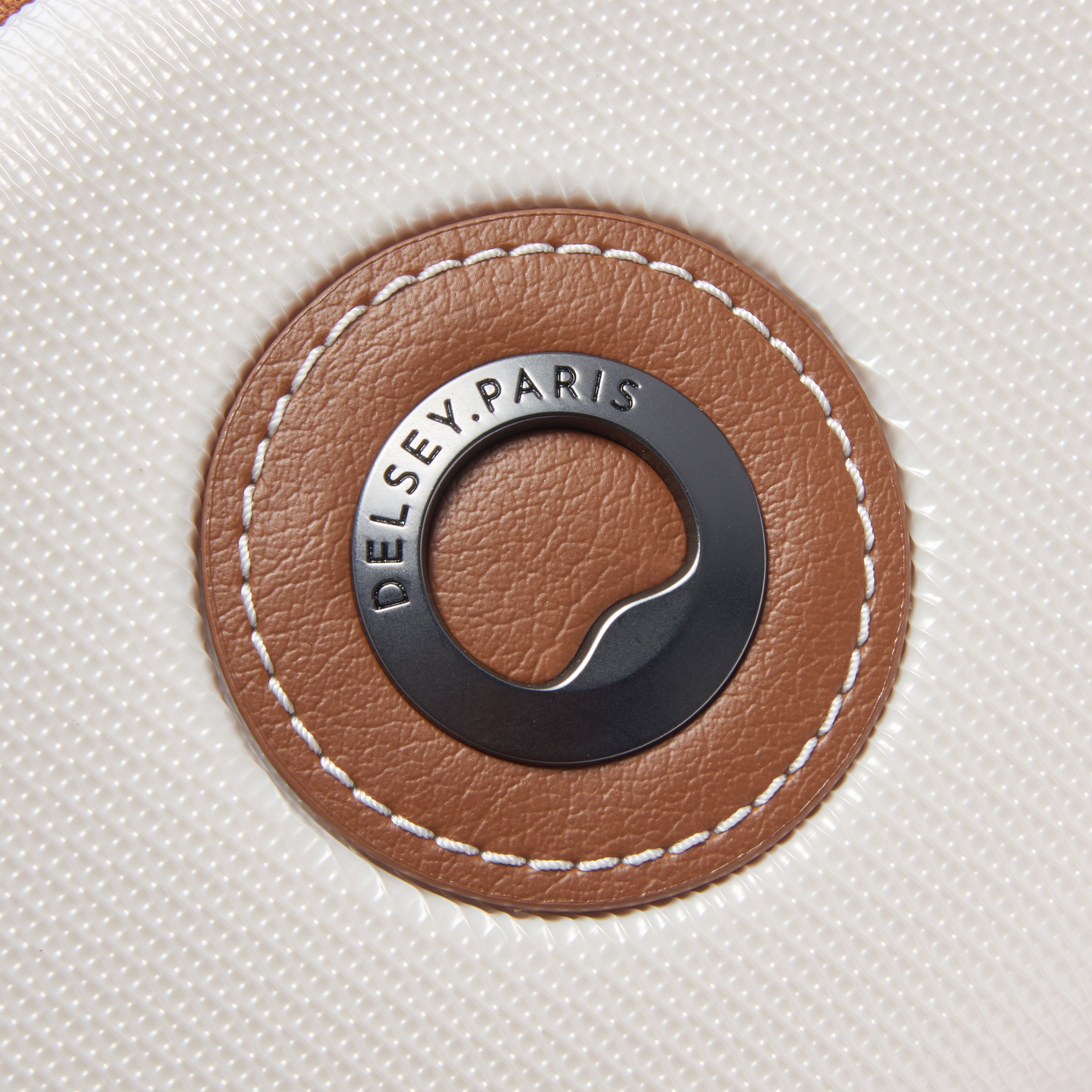 Delsey Paris Chatelet Air 2.0 Clutch Travel Pouch in Angora