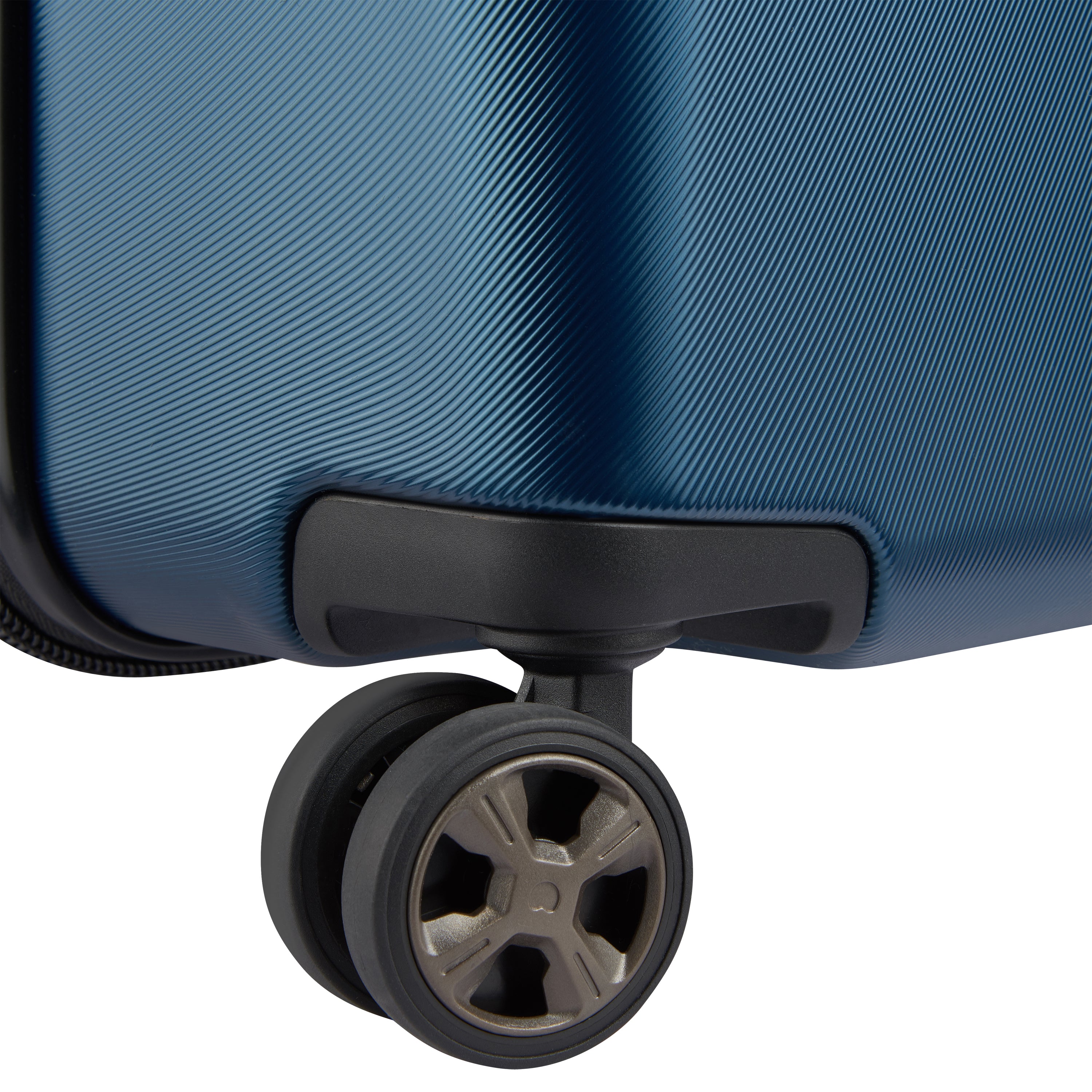 Delsey Paris Promenade Hard 2.0 check-in suitcase L 70cm expandable in Blue-wheel