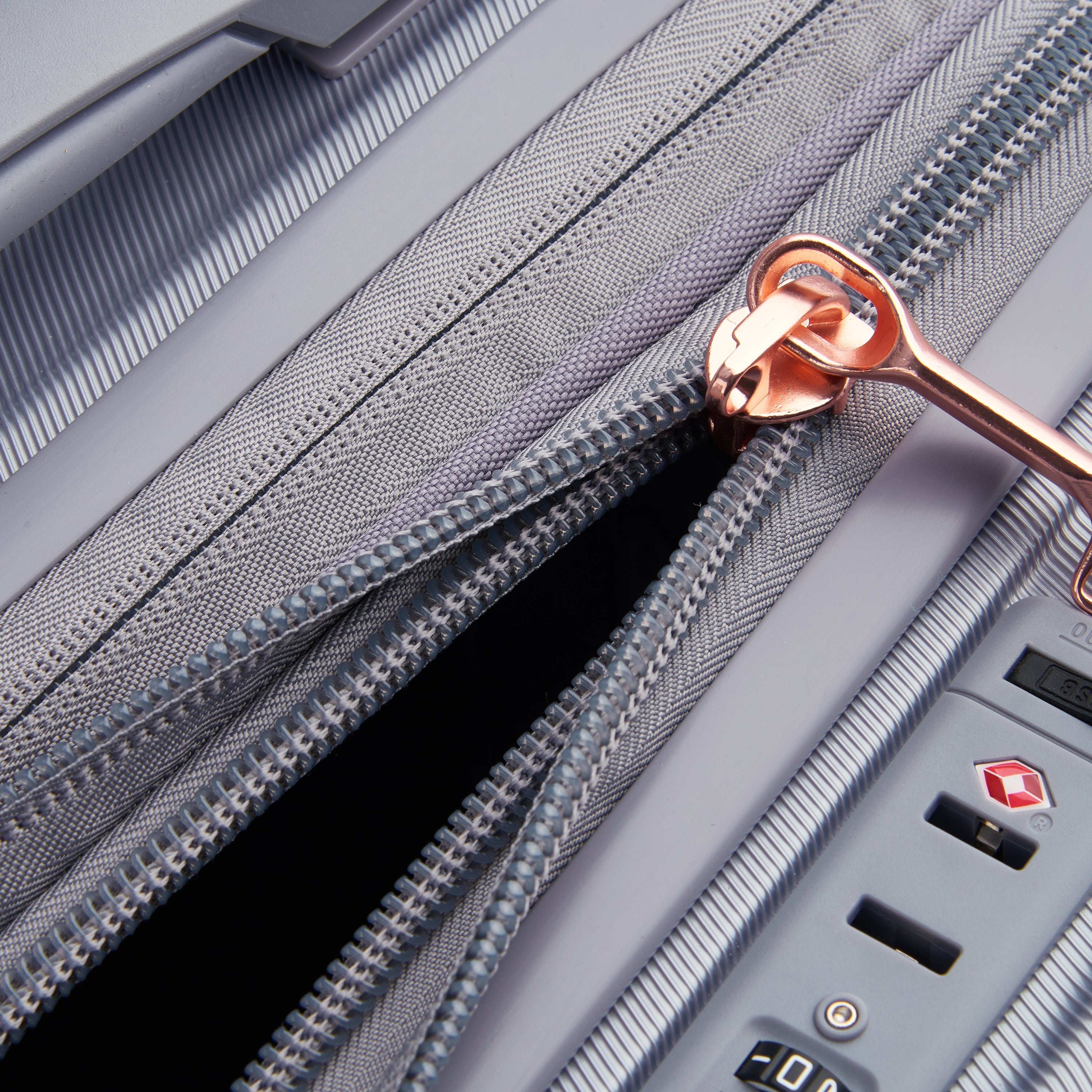 Delsey Paris SHADOW 5.0 - Check-in Suitcase - M Expandable (66cm)