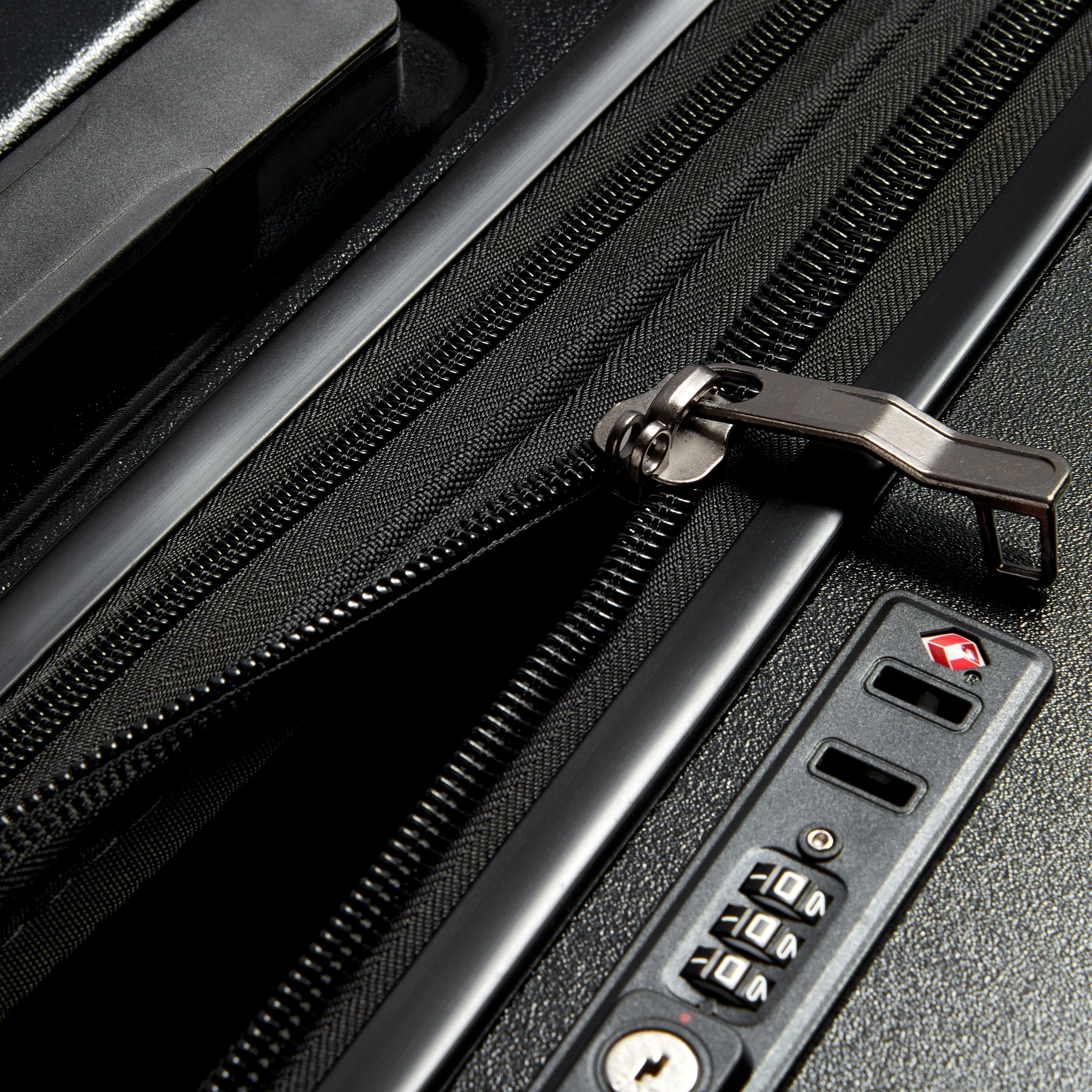 Jeep JH002B - Check-in Suitcase - XL Expandable Trunk (80cm)