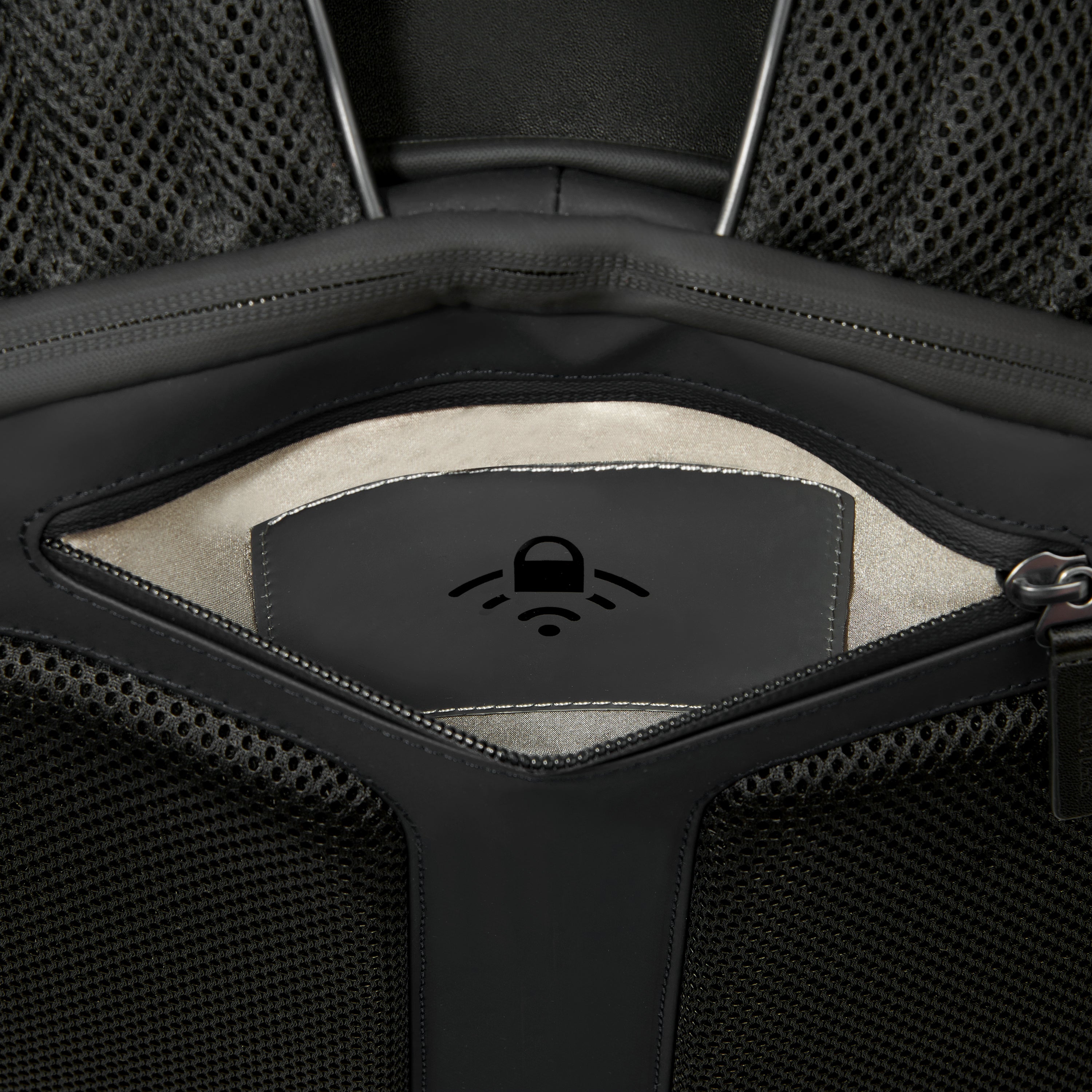 Peugeot Voyages 46cm Travel Laptop Backpack in Black- interior 